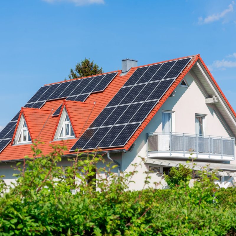 Spécialiste de l’installation de panneaux photovoltaïques près de Belfort et Montbéliard 